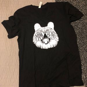 Mama Bear v-neck Tee 🐻